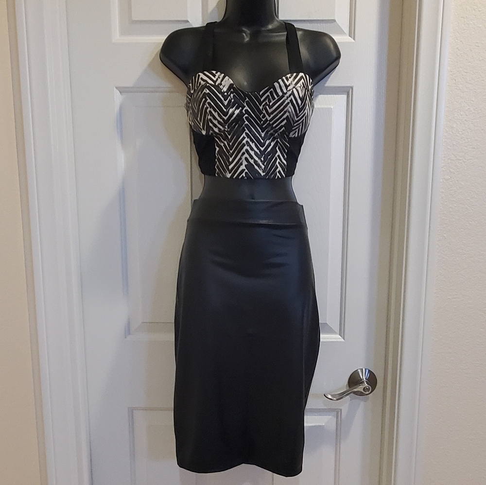 Black Skirt